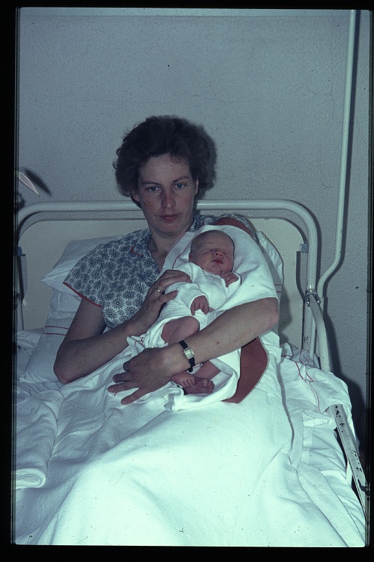 07.Delft aug 1965 Mama,Peter.JPG